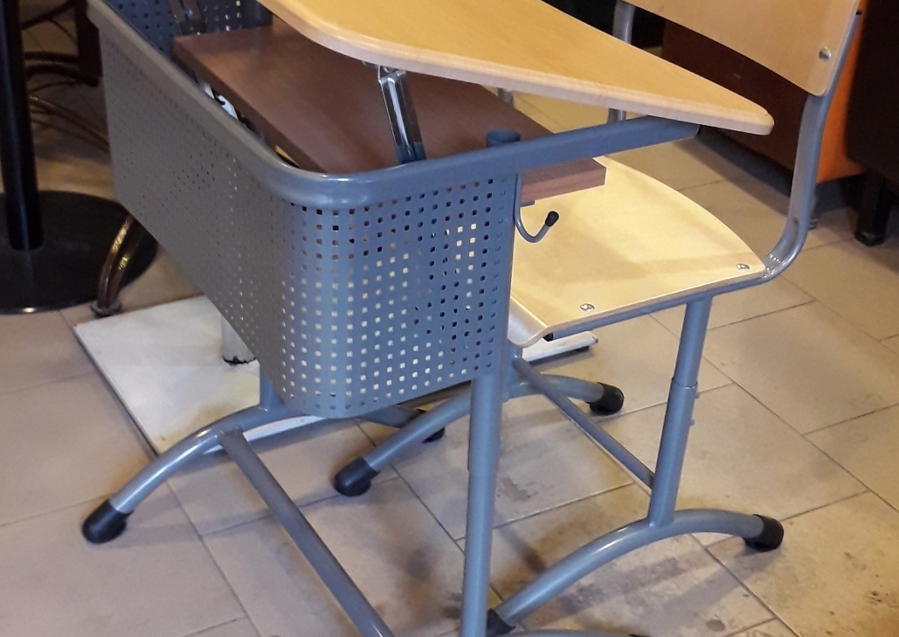 Школьная мебель: парты, стулья - 1